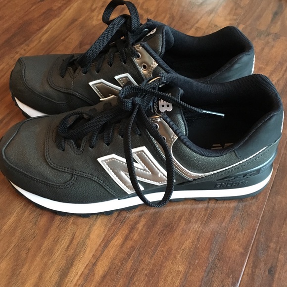 new balance 574 black metallic